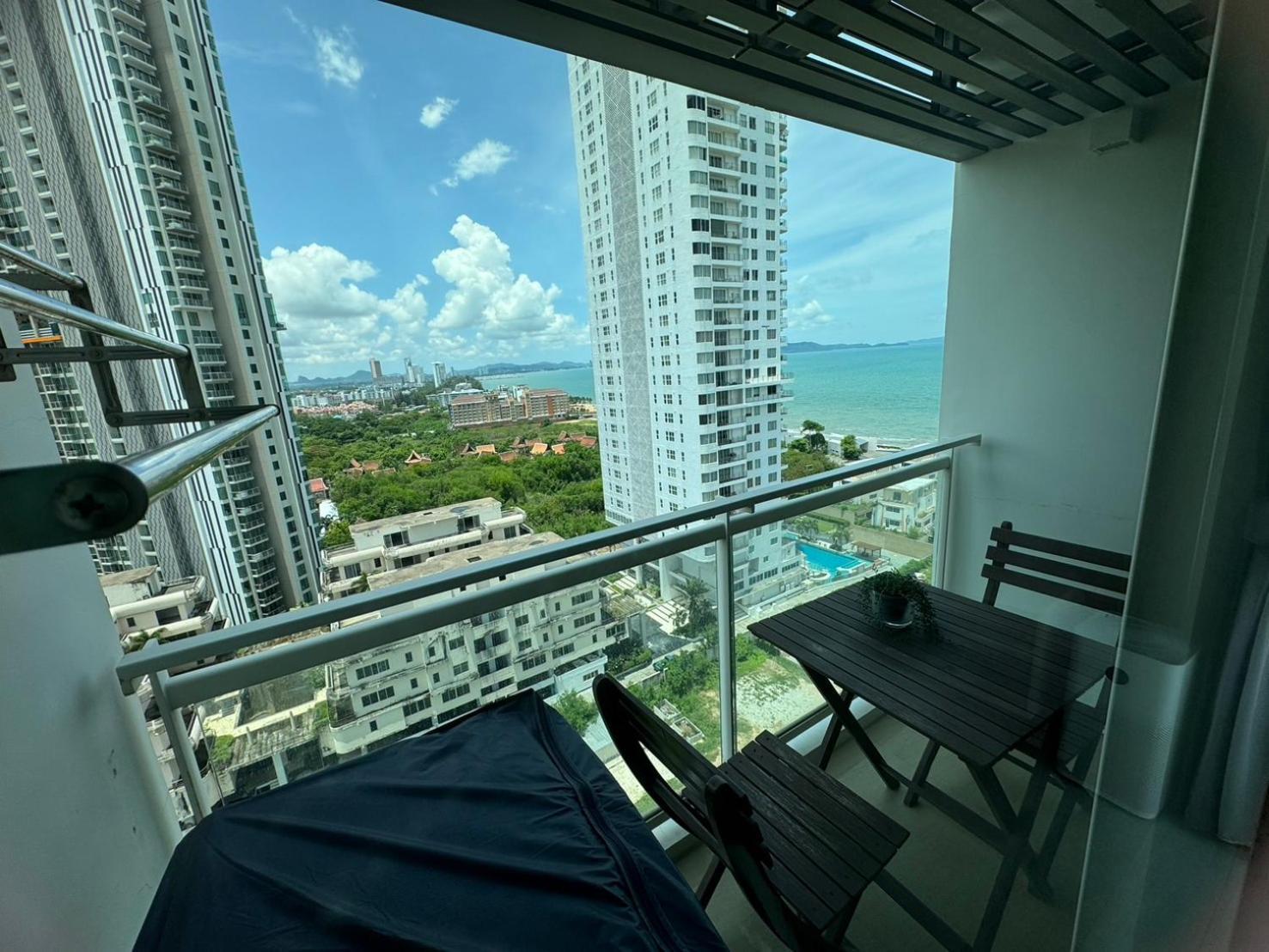 Residence By Hello Pattaya At Veranda Jomtien Beach Zimmer foto