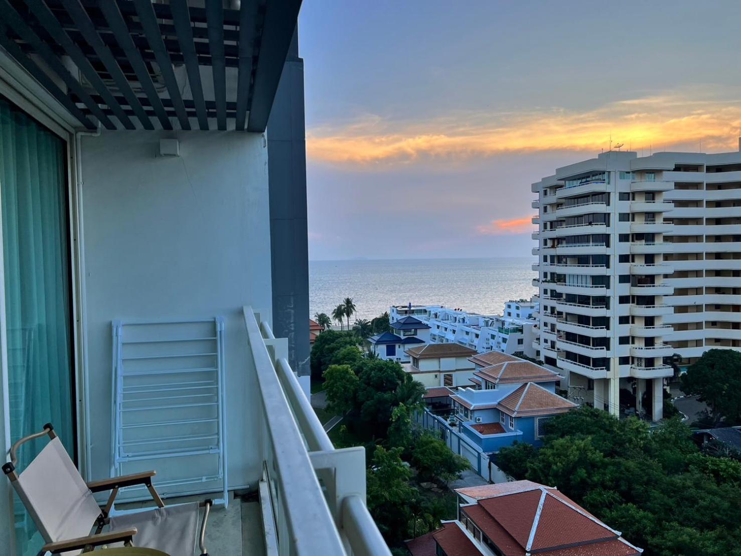 Residence By Hello Pattaya At Veranda Jomtien Beach Zimmer foto